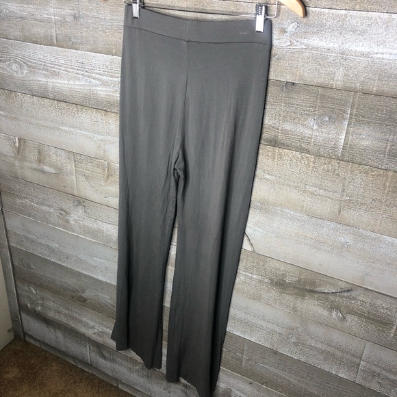 Charlie London grey wide leg lightweight pants - Picture 4 of 4